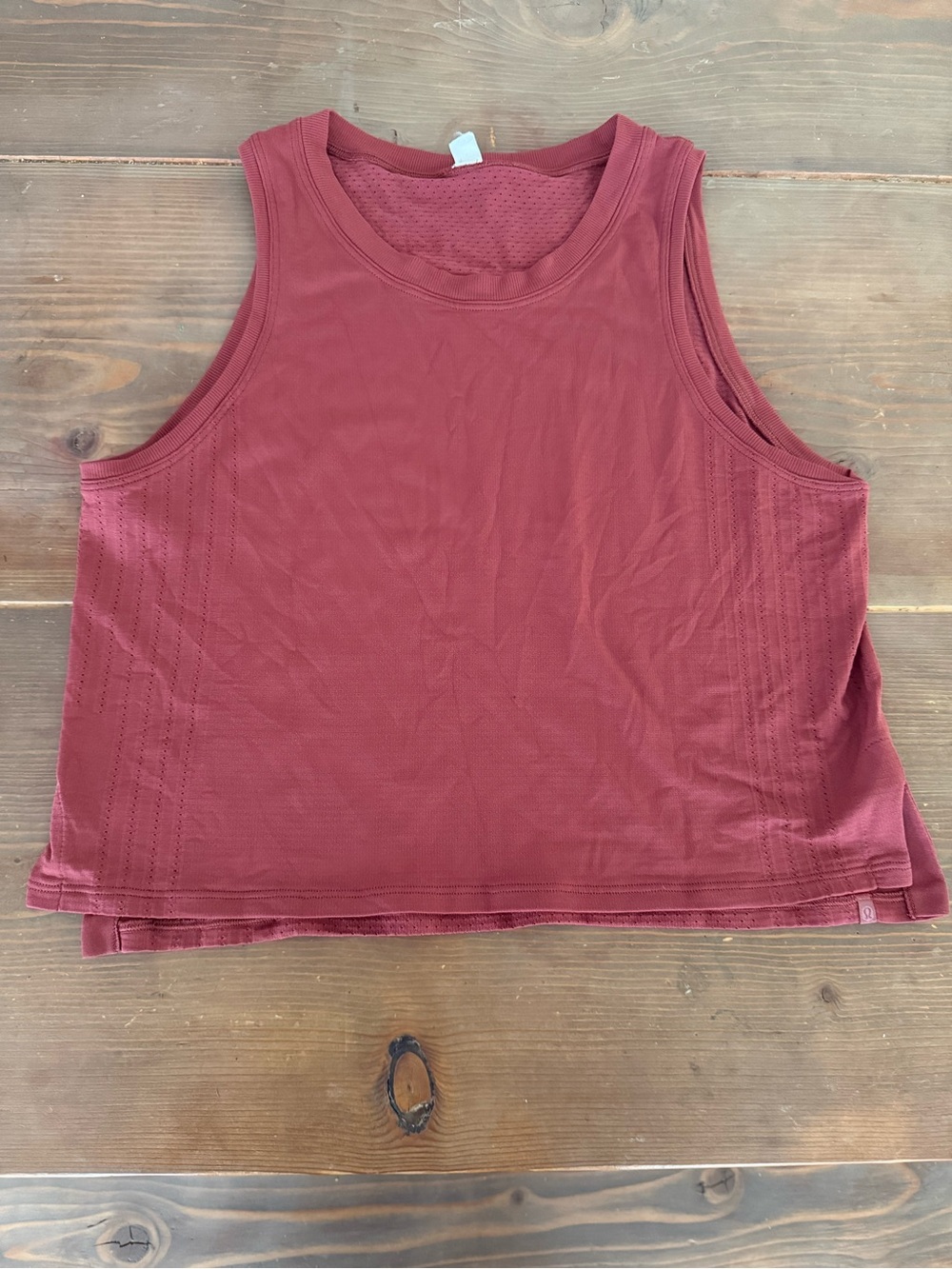 Lululemon cropped tank